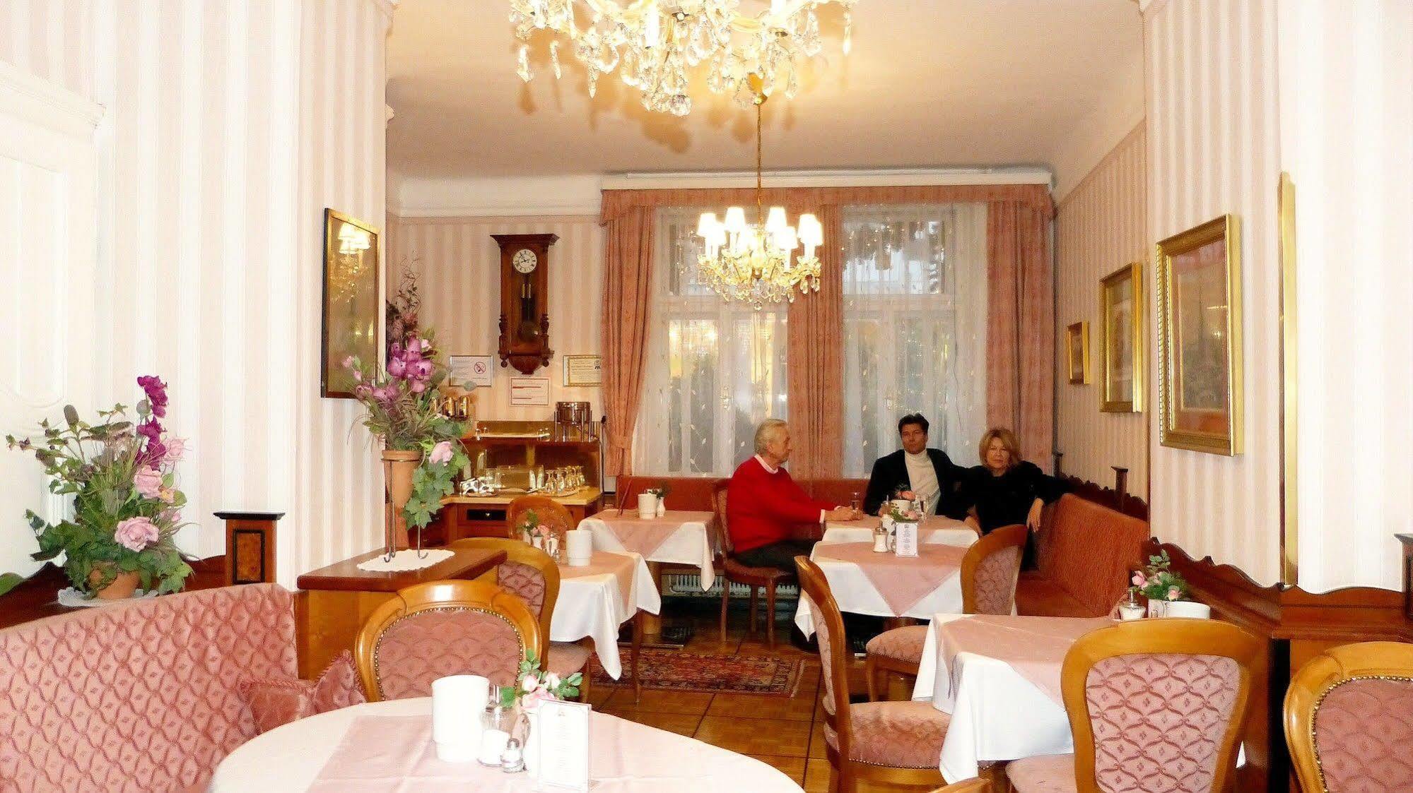 Hotel Zur Wiener Staatsoper Экстерьер фото